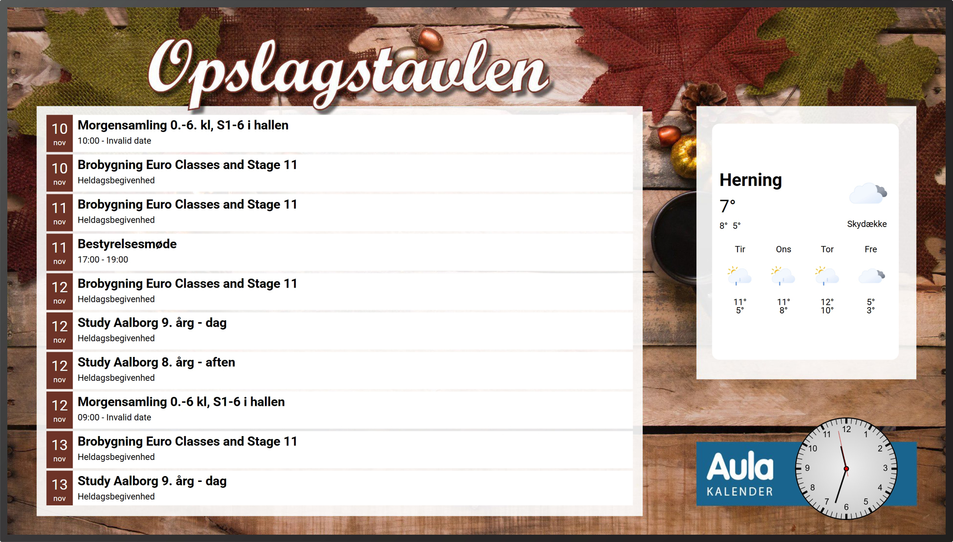 Aula-kalender-paa-infoskaerm